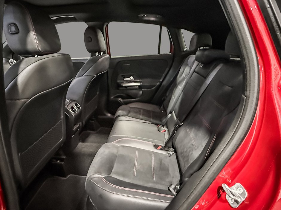 2025 Mercedes-Benz GLA 250 4MATIC-25