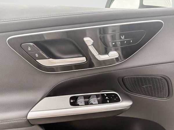 Mercedes-Benz GLC 300 2024-12