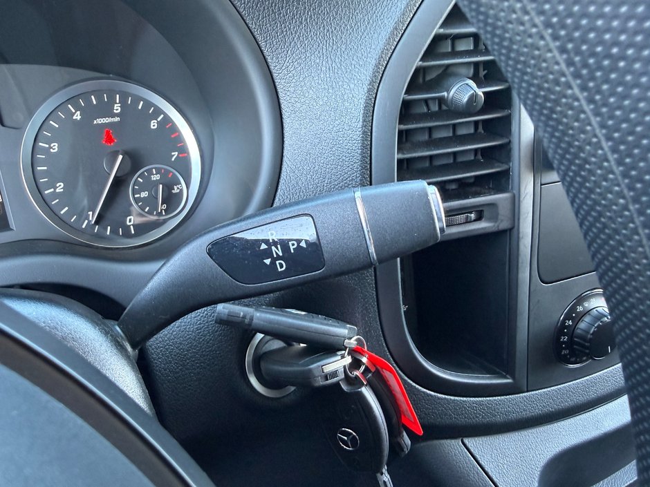 Mercedes-Benz Metris fourgonnette utilitaire Cargo 2023-17