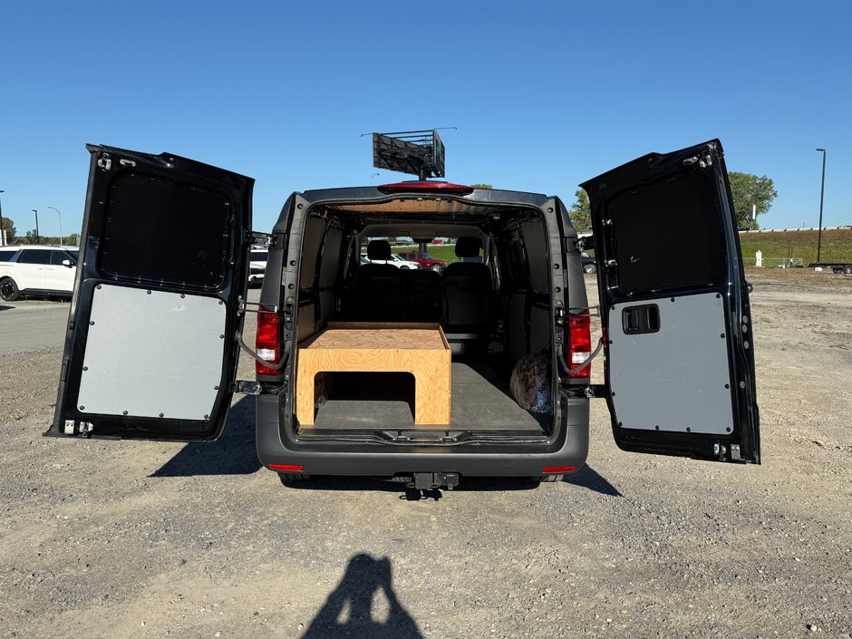 Mercedes-Benz Metris fourgonnette utilitaire Cargo 2023-24