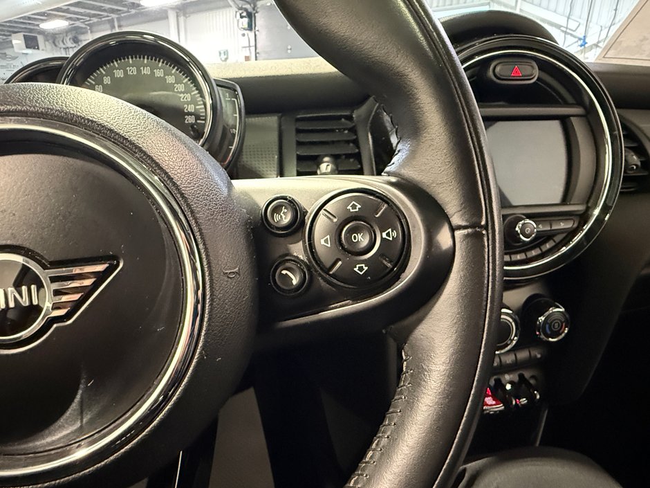 2020 MINI 3 portes Base-16
