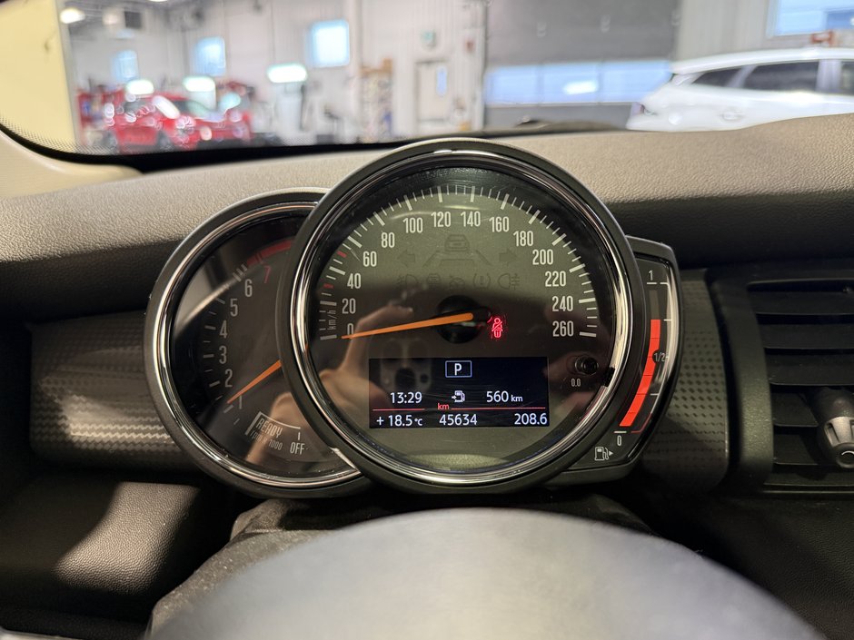 2020 MINI 3 portes Base-19