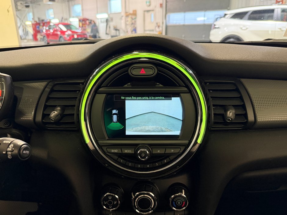2020 MINI 3 portes Base-21