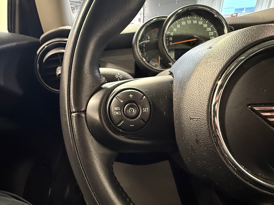 2020 MINI 3 portes Base-15