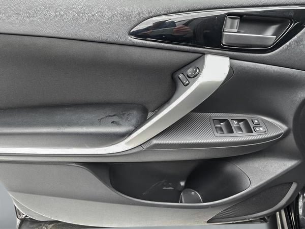 Mitsubishi Eclipse Cross ES AWD 2018-9