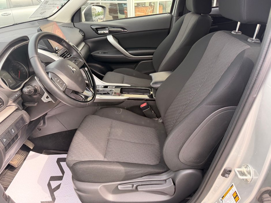 Mitsubishi Eclipse Cross SE AWD 2023-11