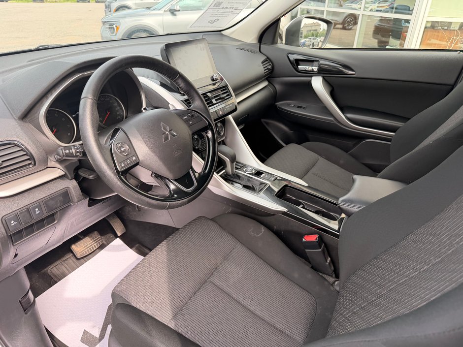 Mitsubishi Eclipse Cross SE AWD 2023-14