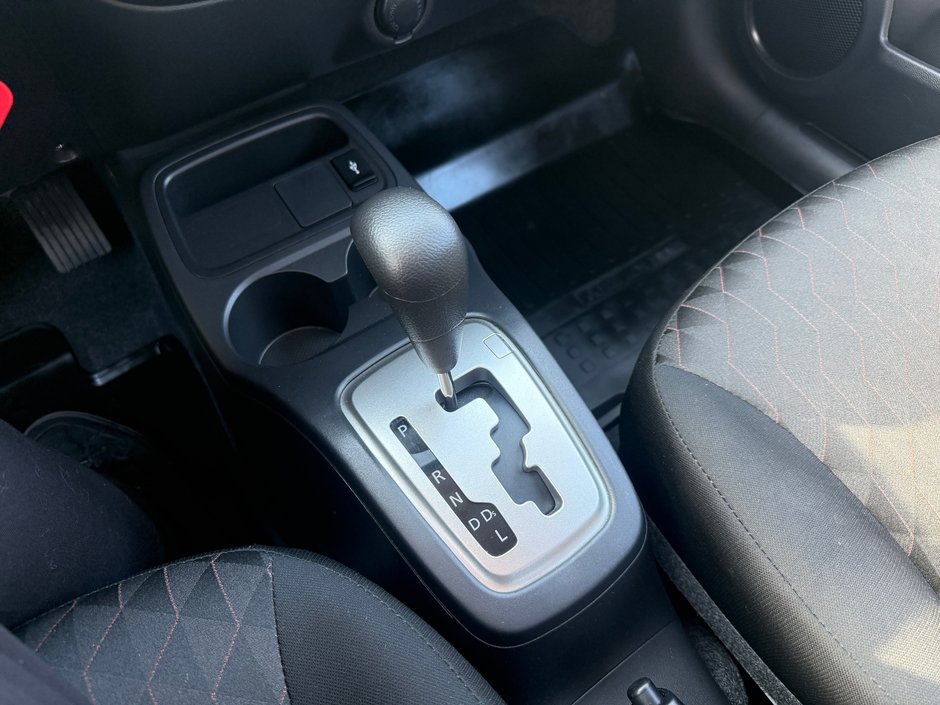 2023 Mitsubishi Mirage ES-11