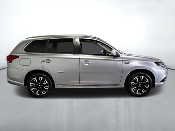 2018 Mitsubishi Outlander PHEV GT-1