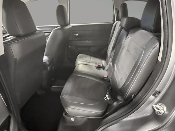 Mitsubishi Outlander PHEV SE AWD 2018-20