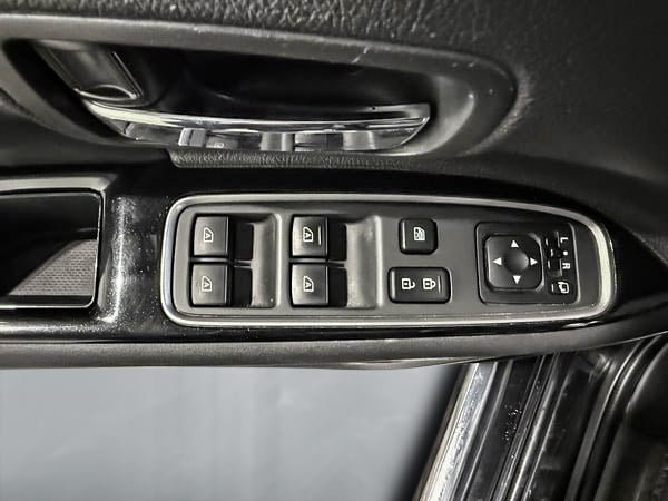 Mitsubishi Outlander PHEV SEL 2020-12