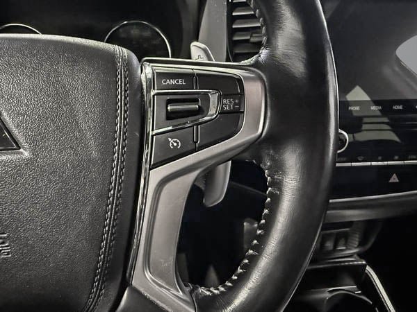 Mitsubishi Outlander PHEV SEL 2020-16