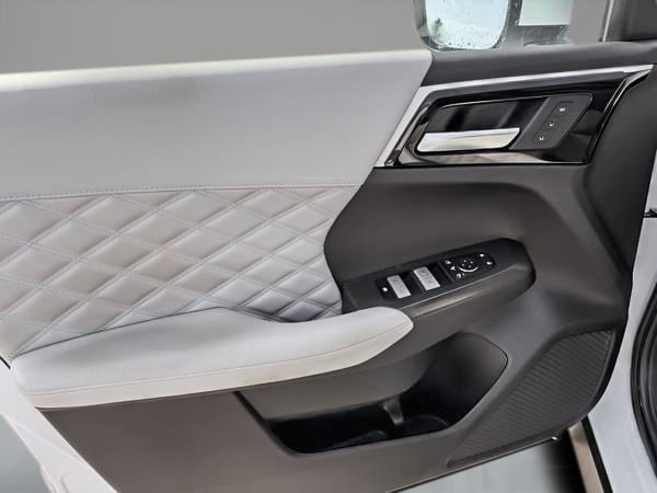 Mitsubishi Outlander PHEV GT AWD 2023-8