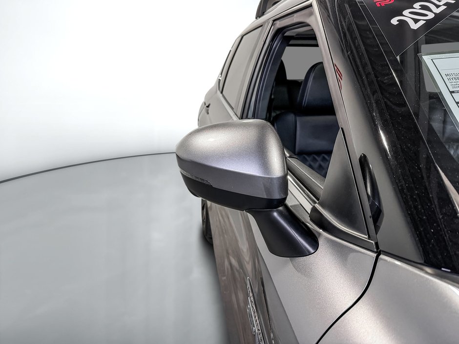 Mitsubishi Outlander Plug-In Hybrid SEL 2024-9