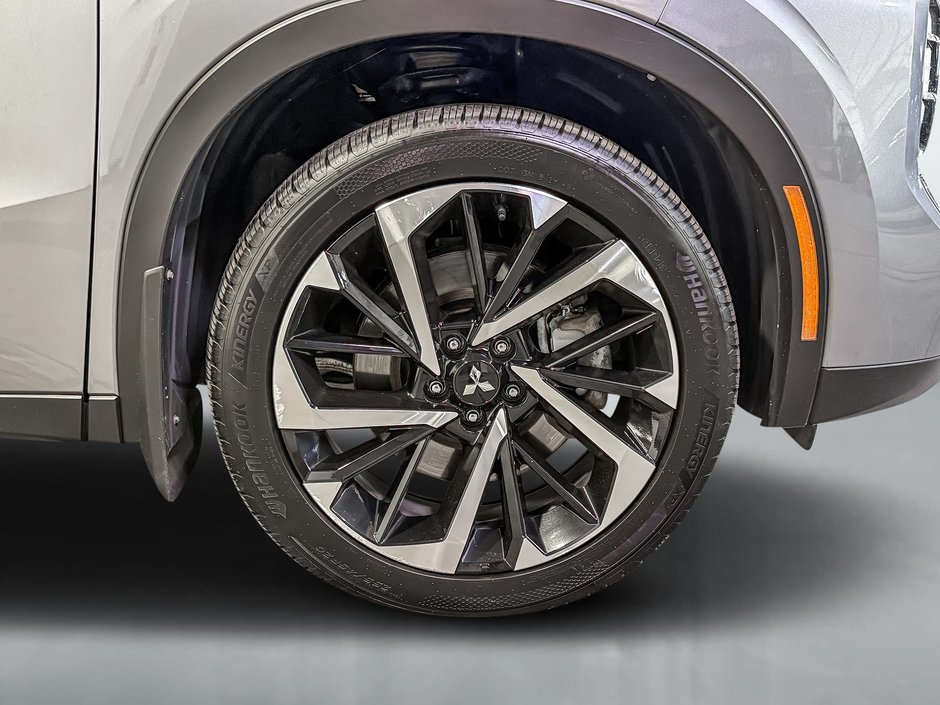 Mitsubishi Outlander Plug-In Hybrid SEL 2024-10