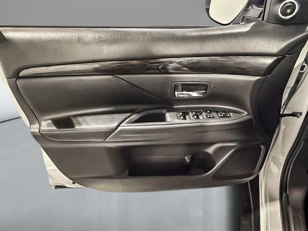 Mitsubishi Outlander GT 2016-11