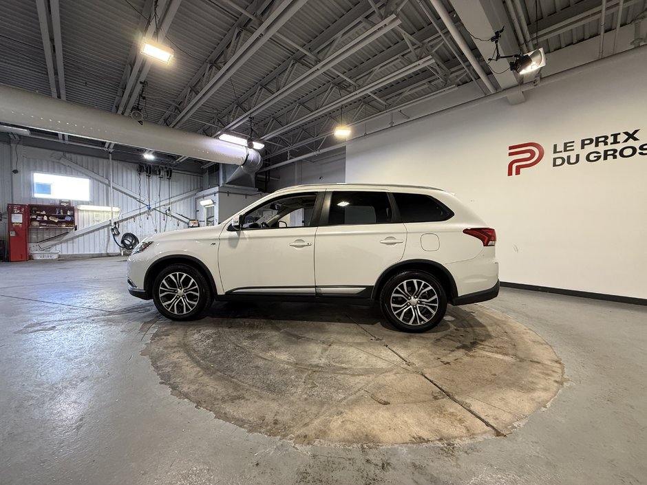 2017 Mitsubishi Outlander SE-5