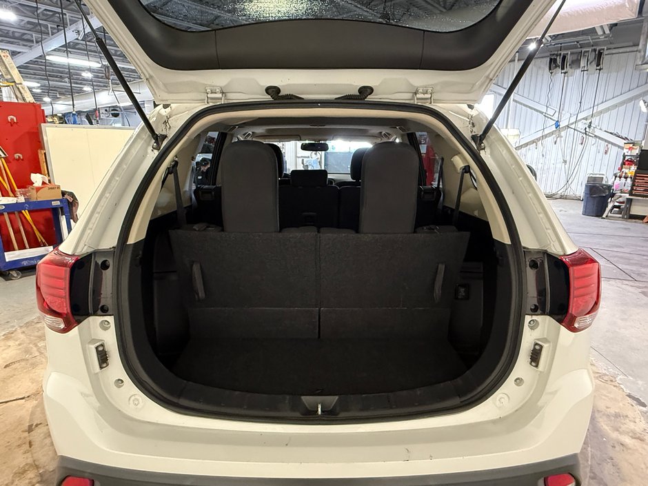 2017 Mitsubishi Outlander SE-25