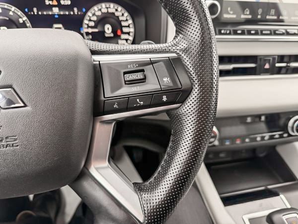 2022 Mitsubishi Outlander SEL-19