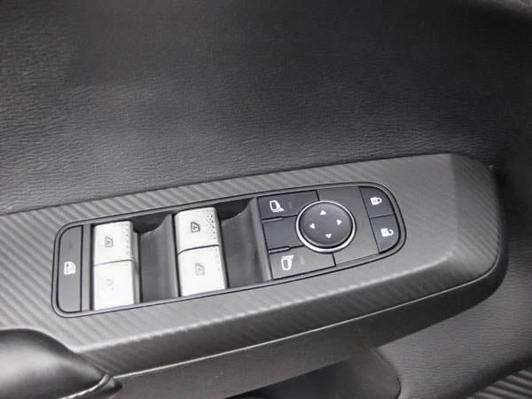 2022 Mitsubishi Outlander ES-8