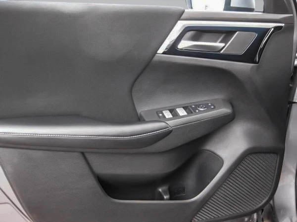 2022 Mitsubishi Outlander ES-7