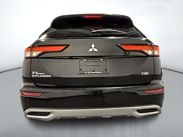 Mitsubishi Outlander SEL 2023-3
