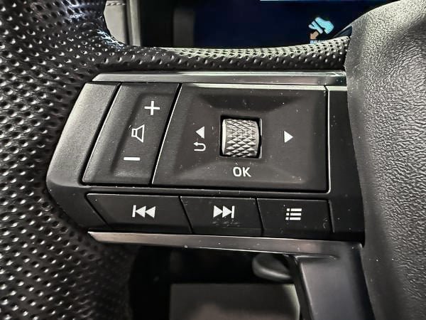 Mitsubishi Outlander SEL 2023-15