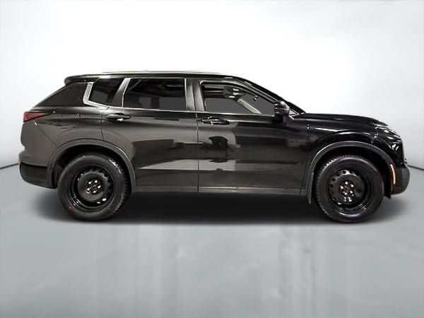Mitsubishi Outlander SEL 2023-1