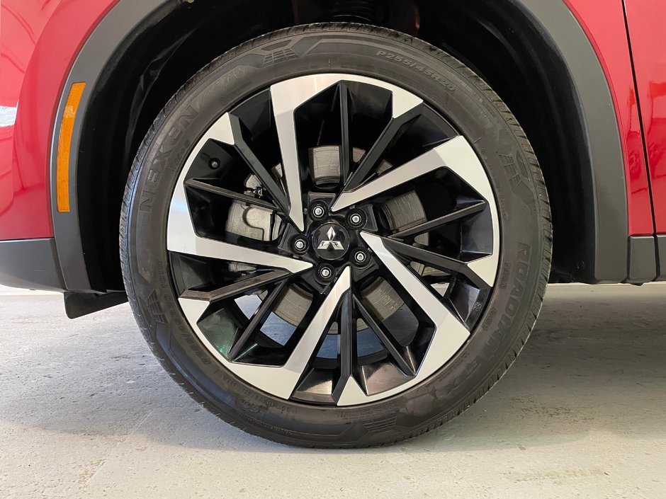 Mitsubishi Outlander SEL AWD / 7 PASSAGERS 2023-6