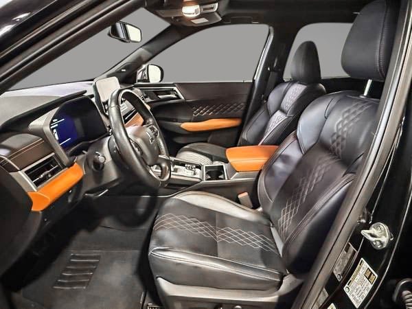 Mitsubishi Outlander GT 2024-13