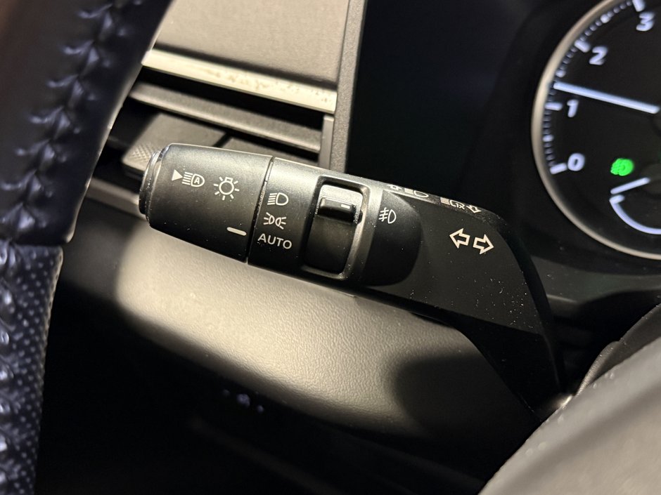 2024 Mitsubishi Outlander SE-17