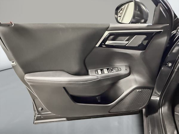 Mitsubishi Outlander ES 2025-10
