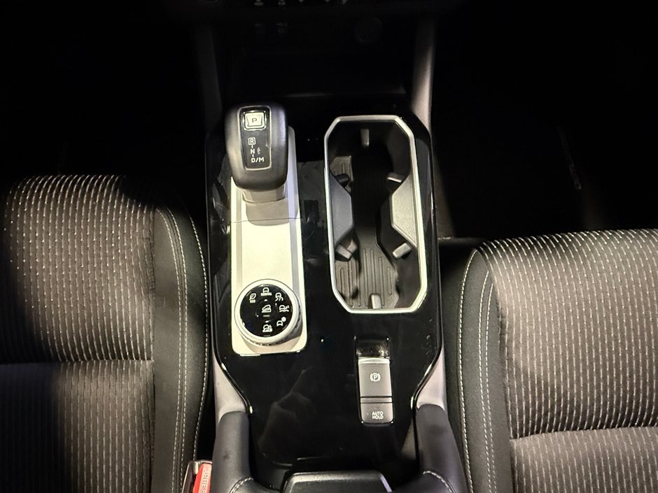 2025 Mitsubishi Outlander ES-22