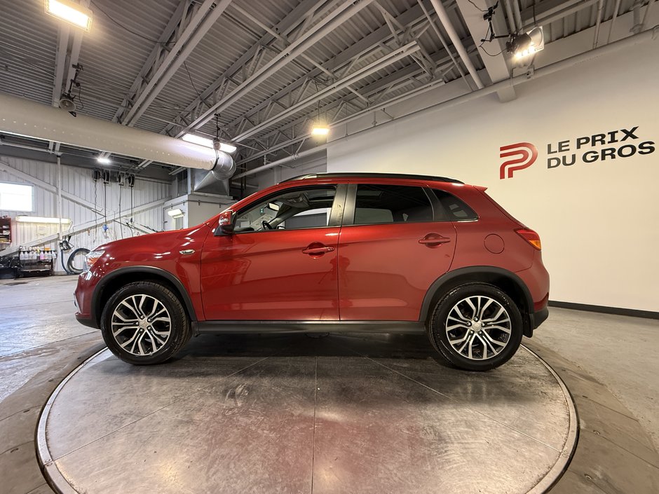 Mitsubishi RVR SE LIMITED 2017-5
