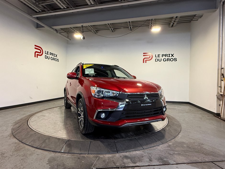 Mitsubishi RVR SE LIMITED 2017-0