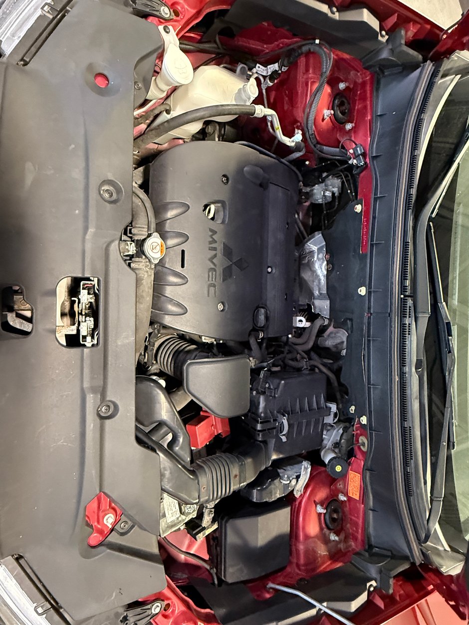 Mitsubishi RVR SE LIMITED 2017-26