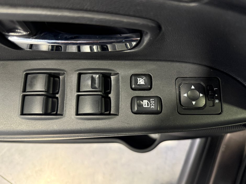 2019 Mitsubishi RVR SE-11