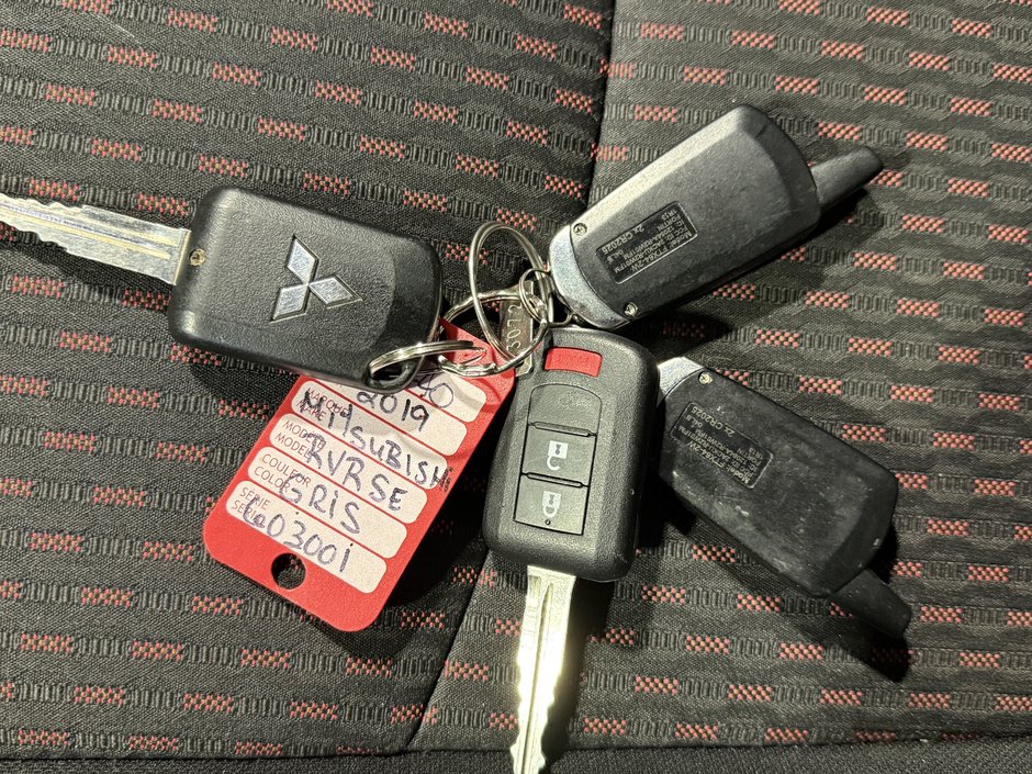 2019 Mitsubishi RVR SE-26