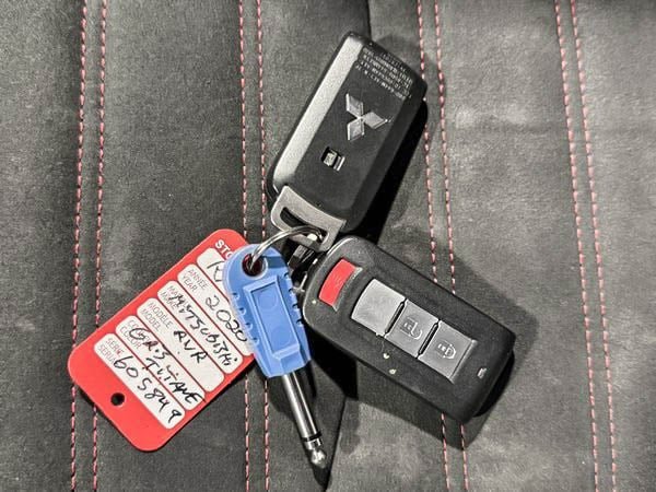 Mitsubishi RVR SE 2020-27