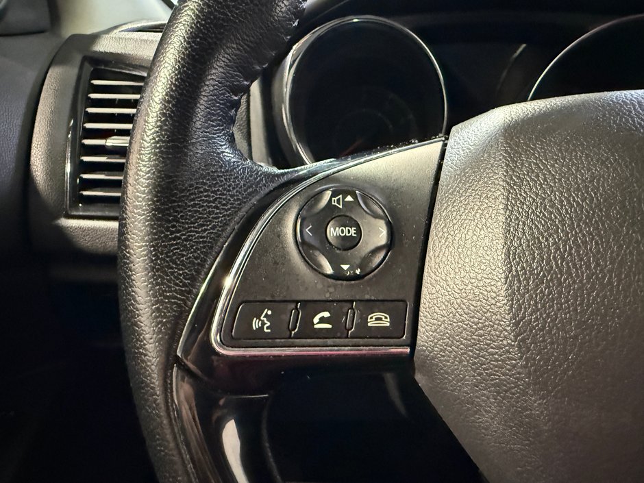2024 Mitsubishi RVR SE-14