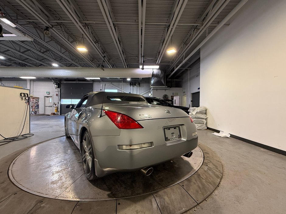 Nissan 350Z BASE 2006-4