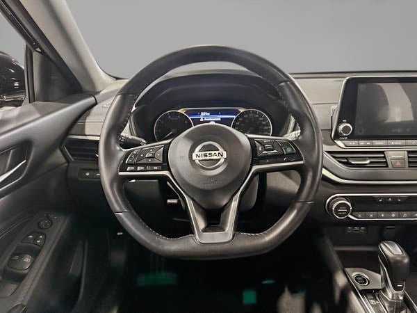 Nissan Altima SV 2019-15