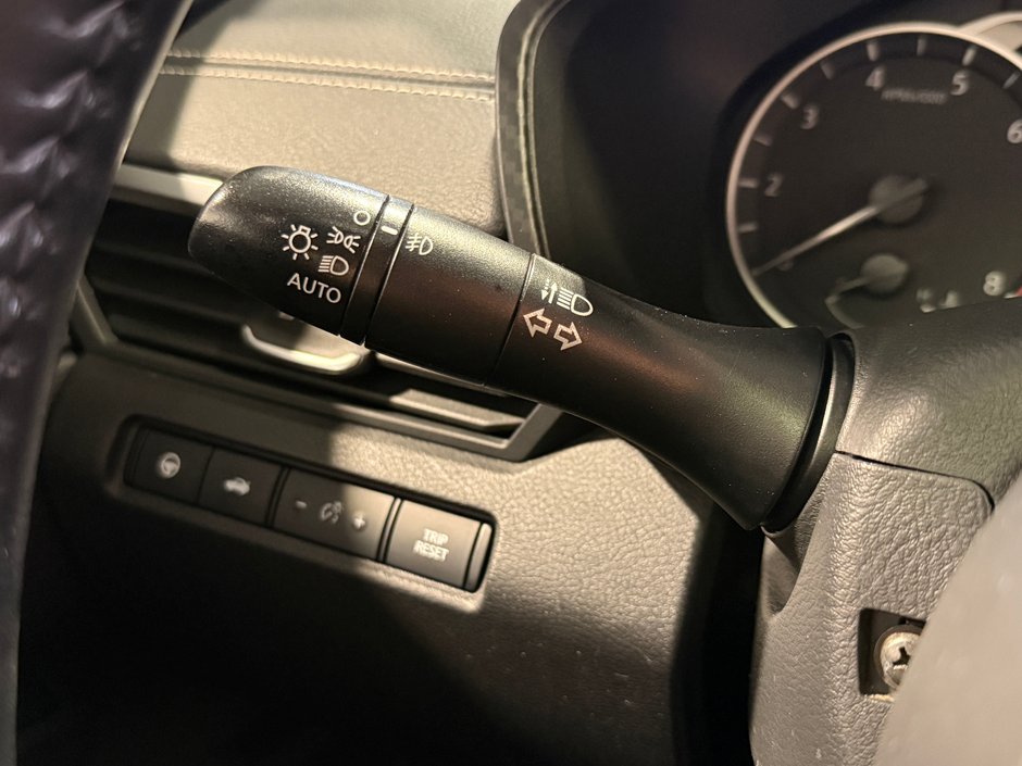 Nissan Altima SV 2019-18