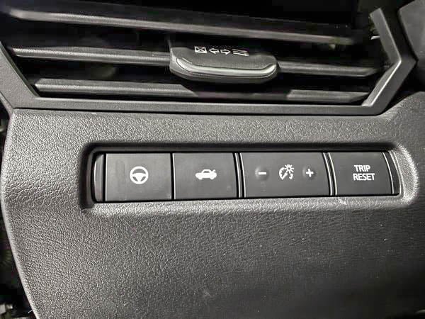 Nissan Altima SV 2019-13