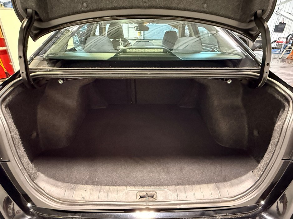 Nissan Altima SV 2019-26