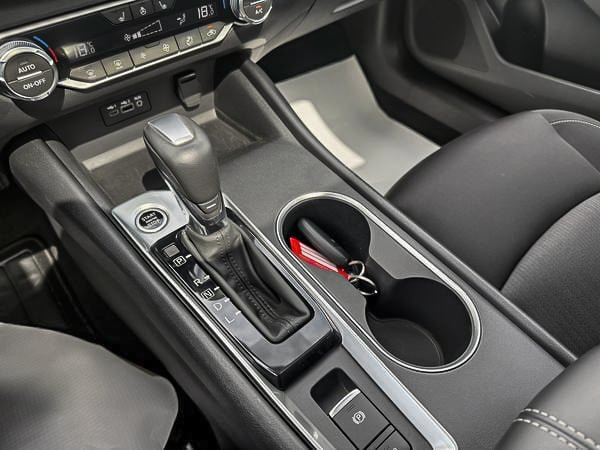 2019 Nissan Altima SV AWD-13