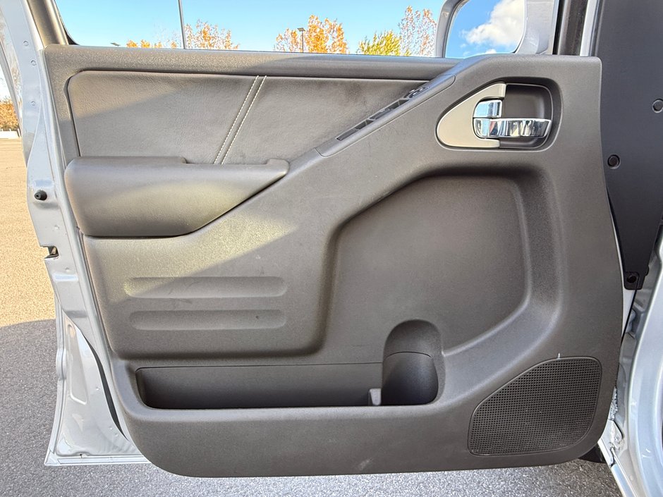 Nissan Frontier PRO-4X 2019-11