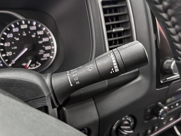 Nissan Frontier SV 2023-16