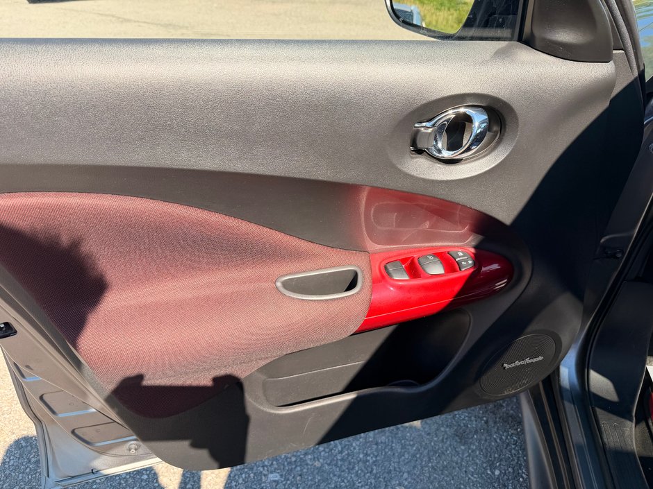 2016 Nissan JUKE SV-9