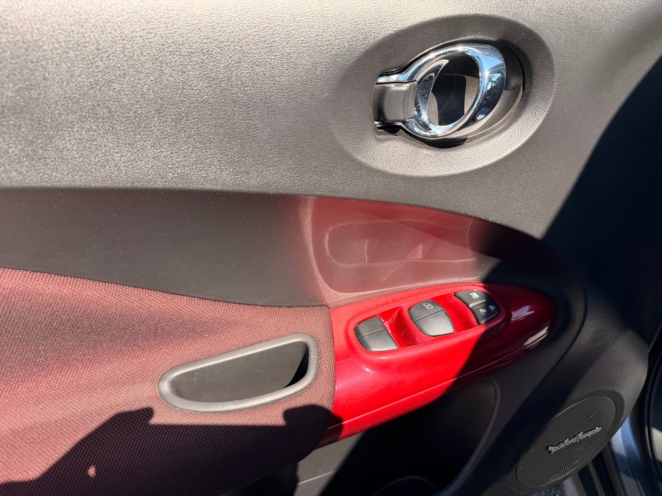 2016 Nissan JUKE SV-10